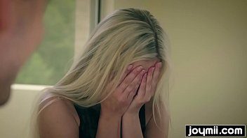 Dupa putina cearta intra pula foarte bine in pizda blondei