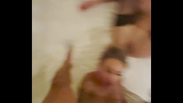 Filmate cu telefonul sug pula si fac sex tare aceste tarfe